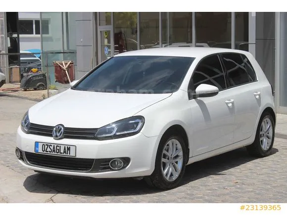 Volkswagen Golf 1.4 TSi Trendline Image 1